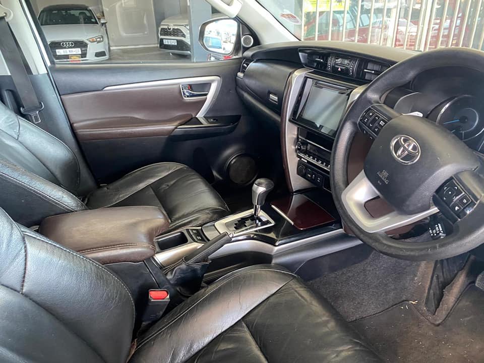 2017 TOYOTA FORTUNER 2.8GD6 (DIESEL) 4X2 AUTOMATIC