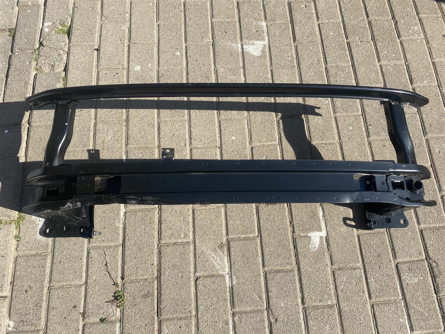 2020 VW POLO 8 FRONT BUMPER STIFFENER FOR SALE. IN EXCELLENT CONDITION