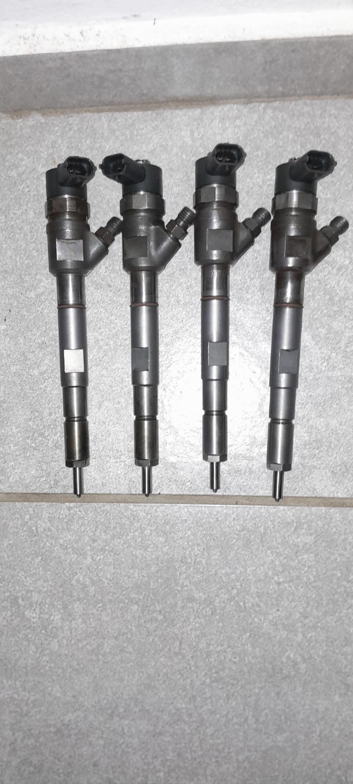Kia Sorrento 2.5 injectors for sale - Private Seller Kia Sorrento 2.5 injectors for sale - Private Seller