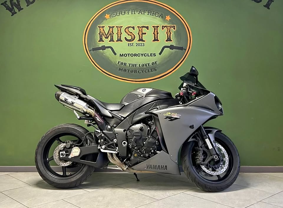 2013 Yamaha R-1 - Private Seller