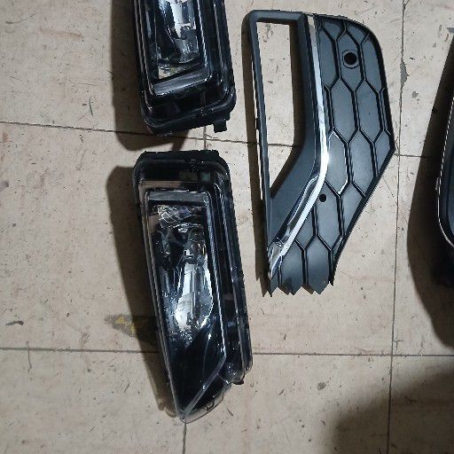 vw Amarok foglight - Private Seller vw Amarok foglight - Private Seller