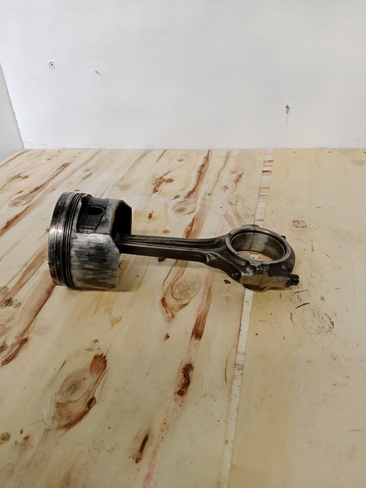 FORD BANTAM PISTON FOR SALE - Private Seller FORD BANTAM PISTON FOR SALE - Private Seller