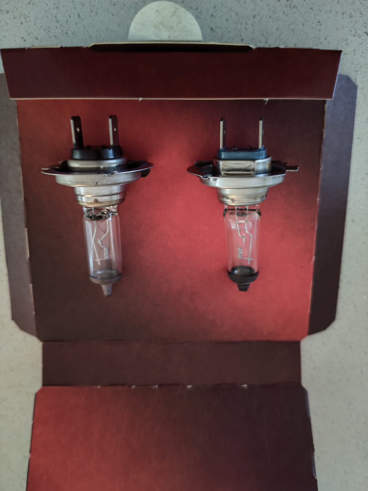 LED bulbs H7, CANbus adaptors, Halogen bulbs - Private Seller LED bulbs H7, CANbus adaptors, Halogen bulbs - Private Seller