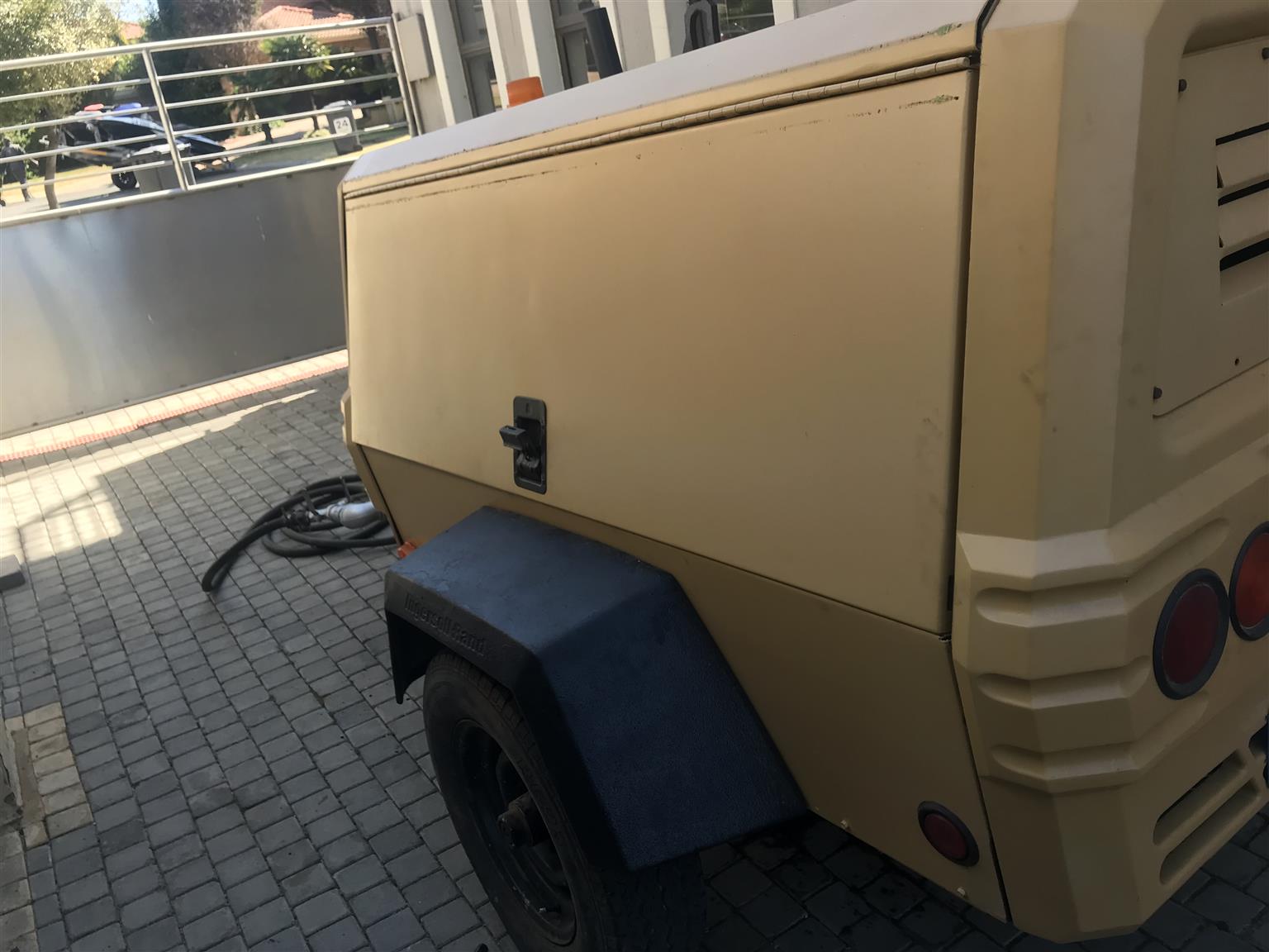 Ingersoll rand mobile air compressor Junk Mail