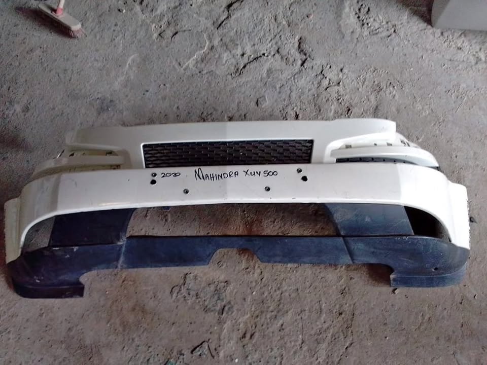2020 MAHINDRA XUV500 FORNT BUMPER - Private Seller 2020 MAHINDRA XUV500 FORNT BUMPER - Private Seller