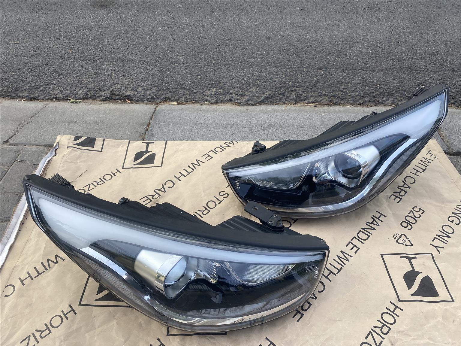 2014 HYUNDAI IX35 LED HEADLIGHTS FOR SALE. IN PRISTINE CONDITION - Private Seller 2014 HYUNDAI IX35 LED HEADLIGHTS FOR SALE. IN PRISTINE CONDITION - Private Seller