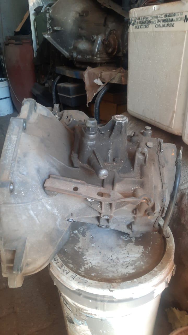 Opel engine / head / gearboxes for sale