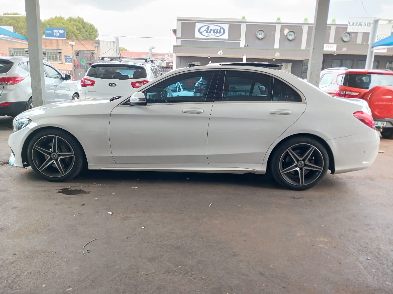 2017 MECEDES BENZ C200 AMG Transmission: AutoMileage: 101000km Petrol