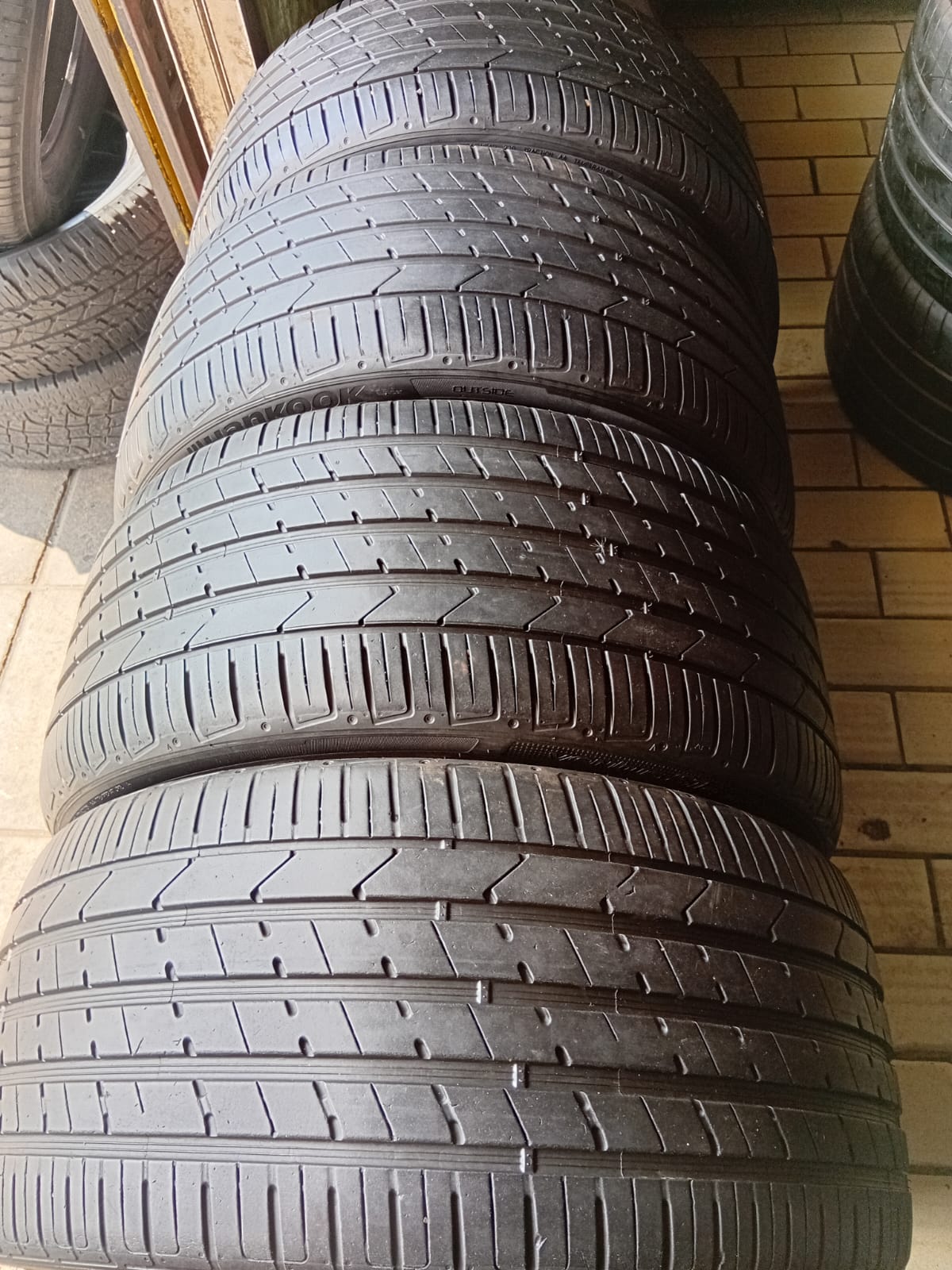 285/35/22 × 4 Hankook Ventus S1evo² SUV - Private Seller