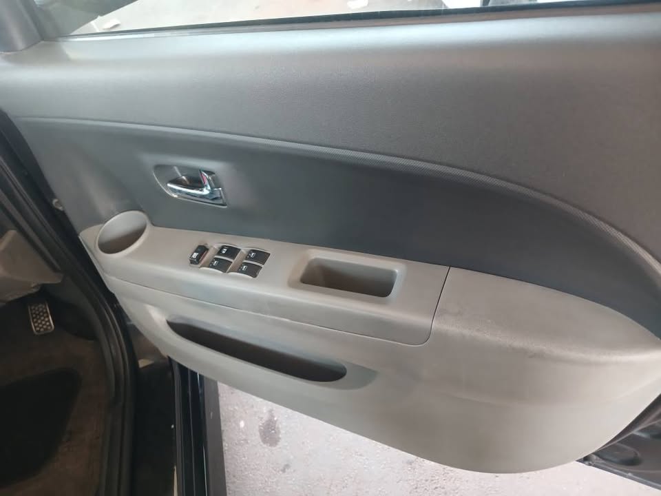 2010 DAHATSU SIRION 1.3 SPORT Transmission: Manual Mileage: Fueltype: Petrol Black