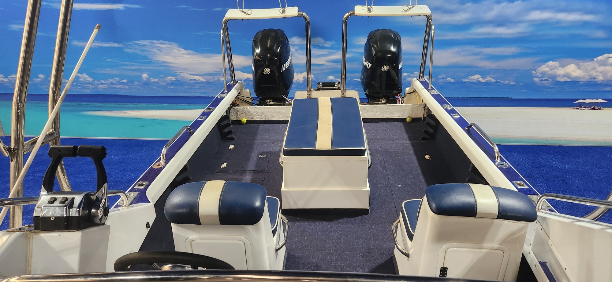 TOMCAT 19 FT ON TRAILER 2 X 115 HP MERCURY 4 STROKES