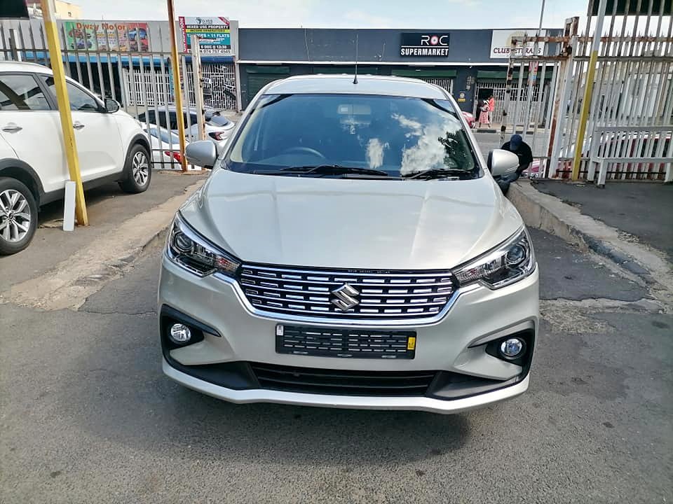 2022 Suzuki Ertiga 1.5 GLX Seven seater Reserves camera and Reserve Sensor with a Service book