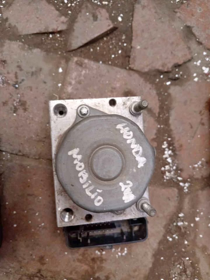 Honda mobilio abs pump selling - Private Seller Honda mobilio abs pump selling - Private Seller