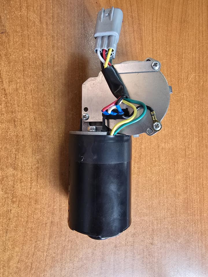 Toyota Hilux D4D Wiper Motor New Call - Private Seller