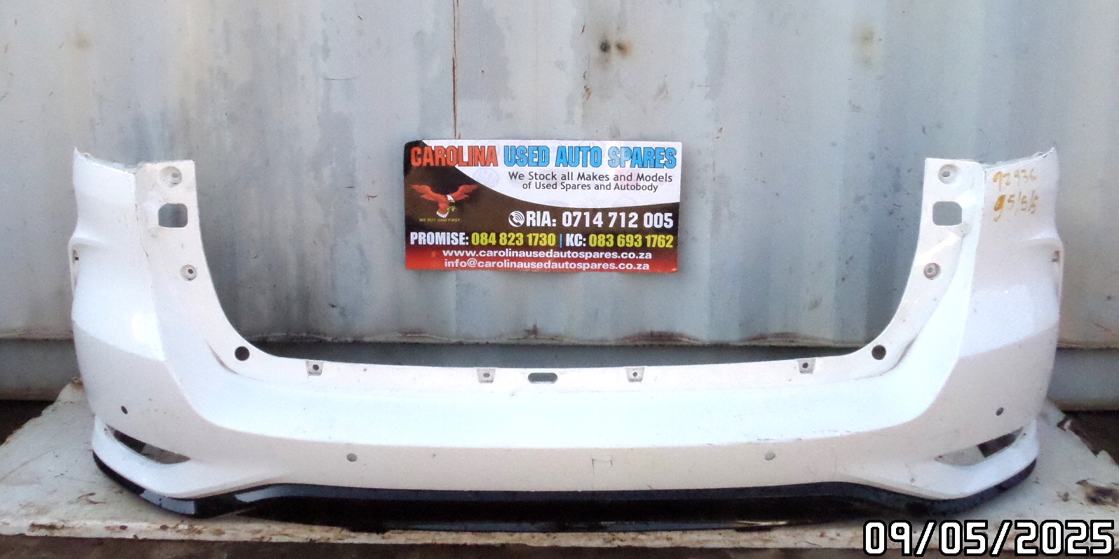 Toyota Fortuner Legend rear/back bumper with pdc holes - Private Seller Toyota Fortuner Legend rear/back bumper with pdc holes - Private Seller
