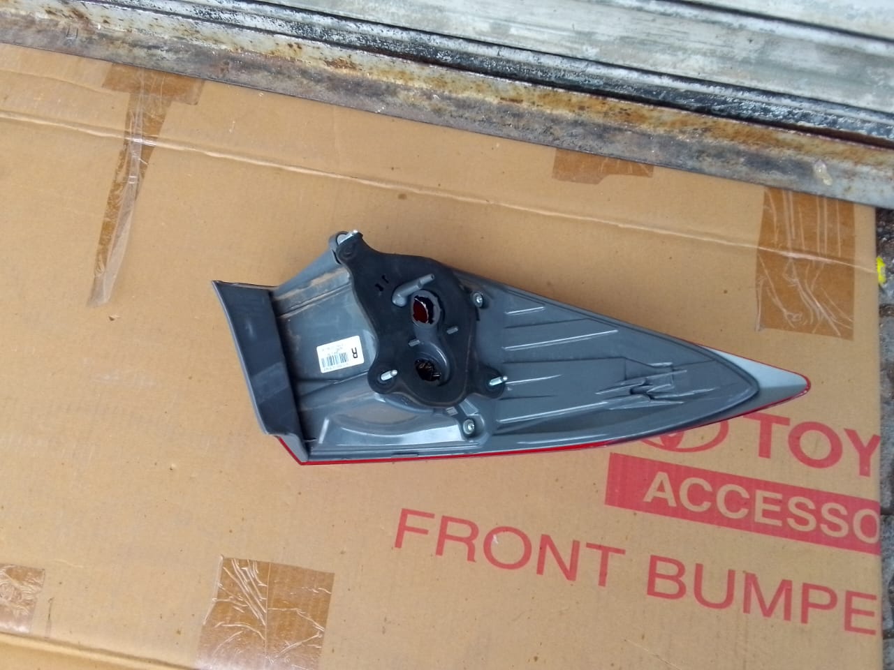 (2014-2020) TOYOTA COROLA PRESTIGE RHS REAR TAILIGHT - Private Seller