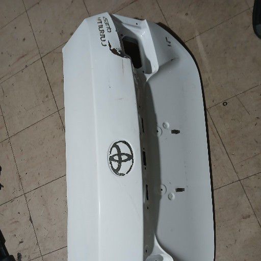 Toyota prestige bootgate - Private Seller