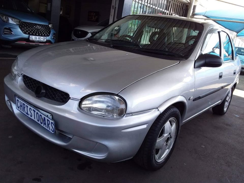 2002 Opel Corsa Classic sedan 2002