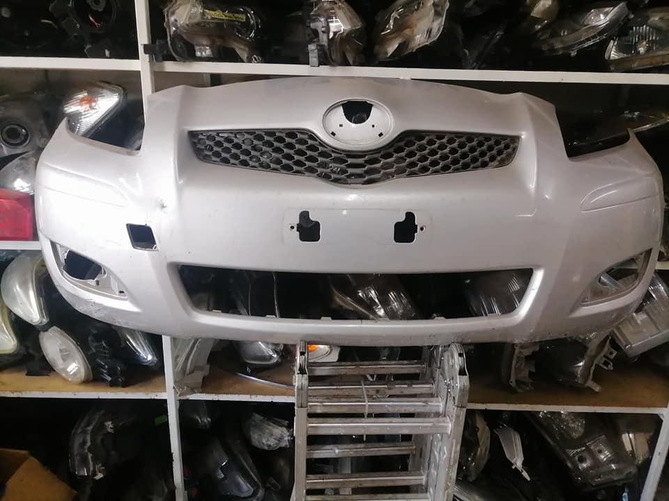 Toyota Yaris Hatchback grey bumper DM or contact number in the description for assistance. - Private Seller Toyota Yaris Hatchback grey bumper DM or contact number in the description for assistance. - Private Seller