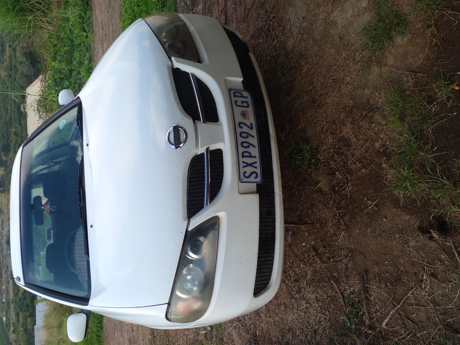 Nissan Almera