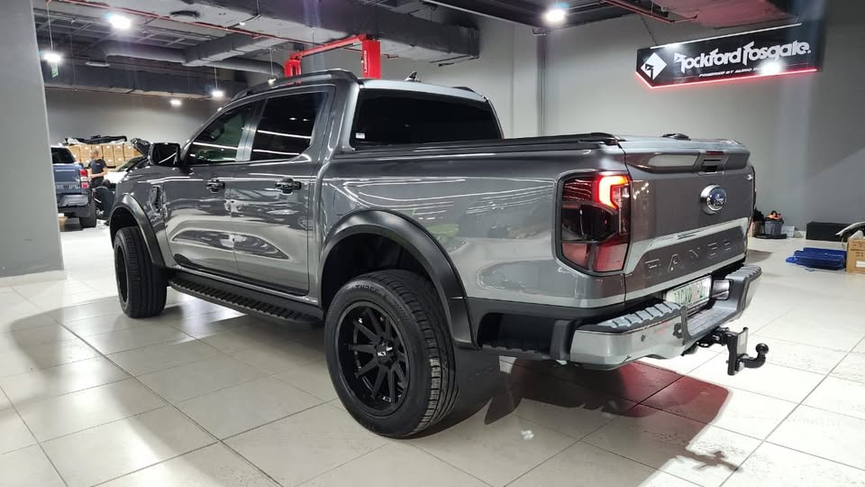 Ford Ranger wheel arches / Fender Flares - Private Seller Ford Ranger wheel arches / Fender Flares - Private Seller