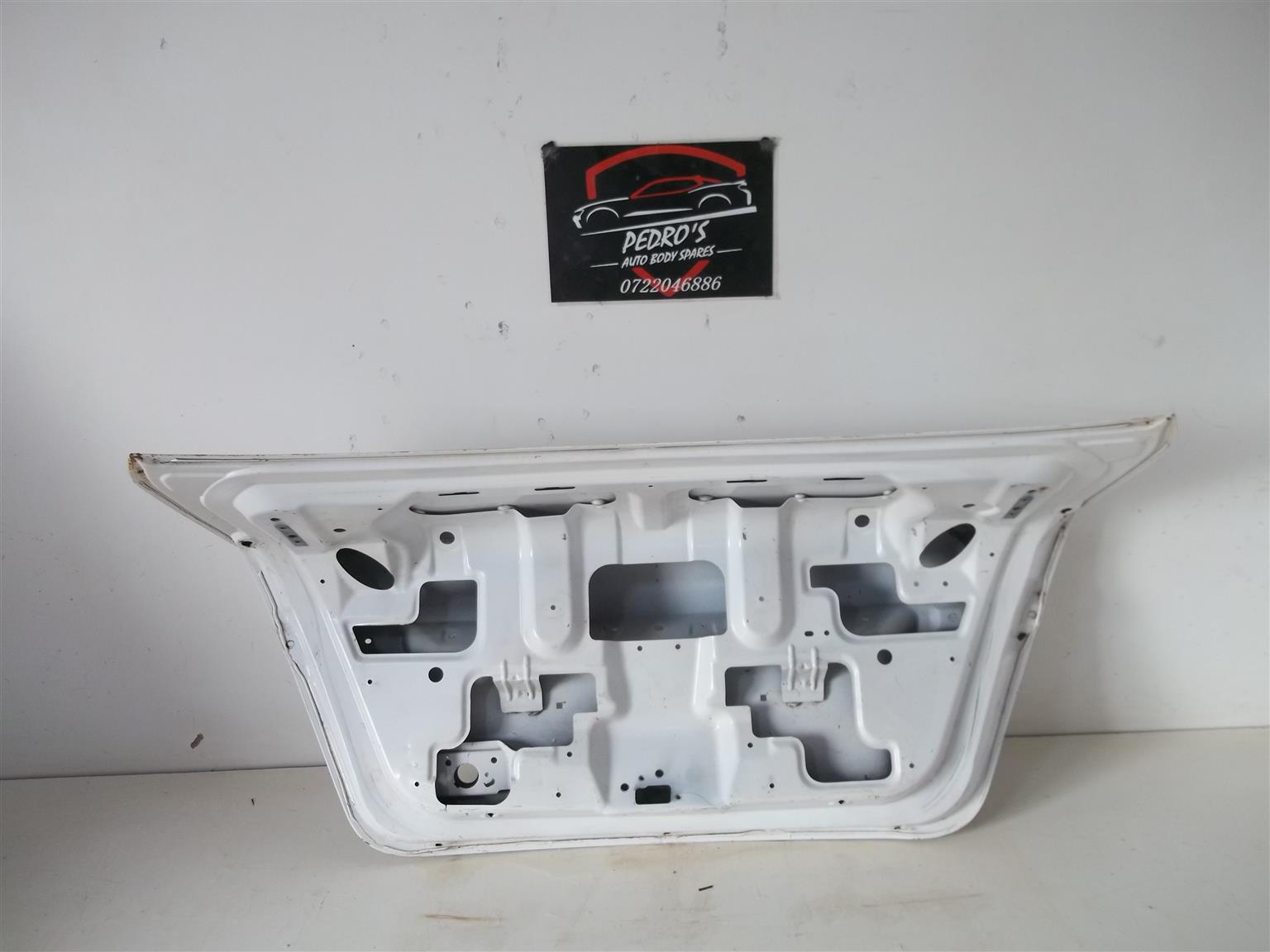 Chevrolet Aveo LS Bootlid - Private Seller Chevrolet Aveo LS Bootlid - Private Seller