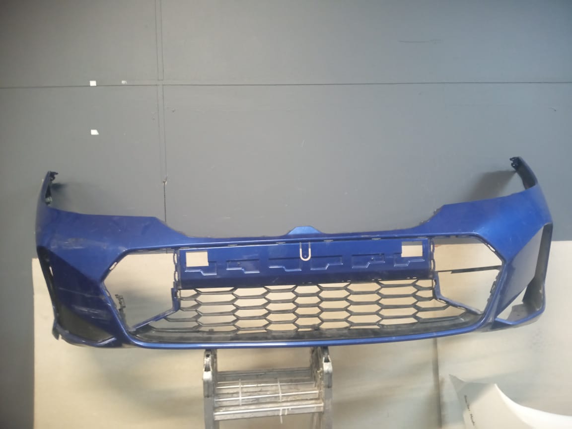 2022-2024 BMW 3 SERIES G20 FRONT BUMPER FOR SALE - Private Seller 2022-2024 BMW 3 SERIES G20 FRONT BUMPER FOR SALE - Private Seller