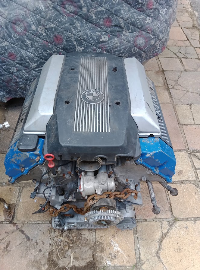 BMW M60 Engine BMW M60 Engine