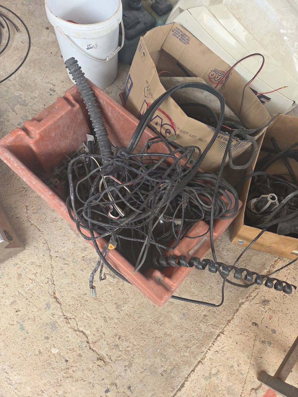 Evinrude 130hp etec spares