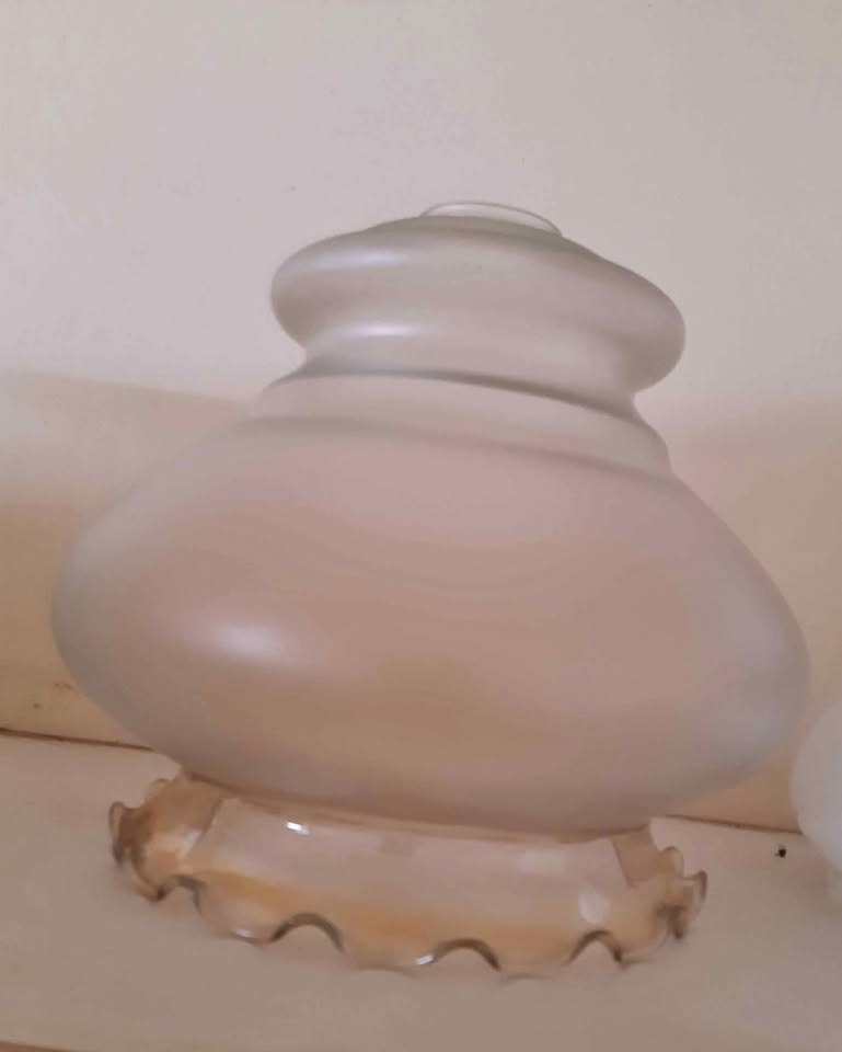 Large Vintage amber ombre frosted embossed, ruffled, fluted, glass lamp shade. Large Vintage amber ombre frosted embossed, ruffled, fluted, glass lamp shade.