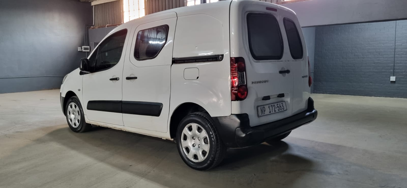 PEUGEOT PARTNER PANEL VAN 1.6I | Junk Mail