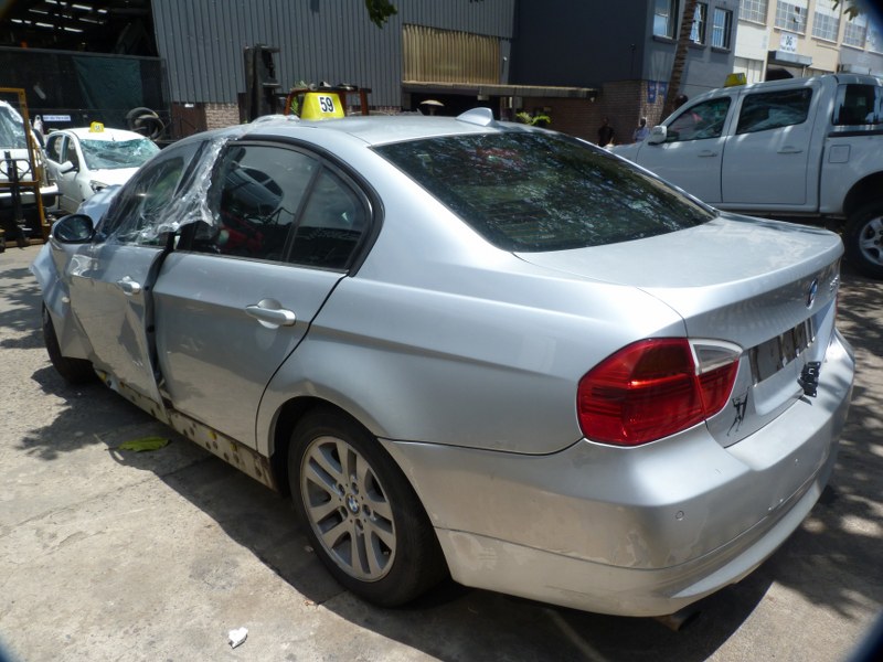 BMW 320i Exclusive E90 AT - 2007 STRIPPING FOR SPARES - Private Seller BMW 320i Exclusive E90 AT - 2007 STRIPPING FOR SPARES - Private Seller