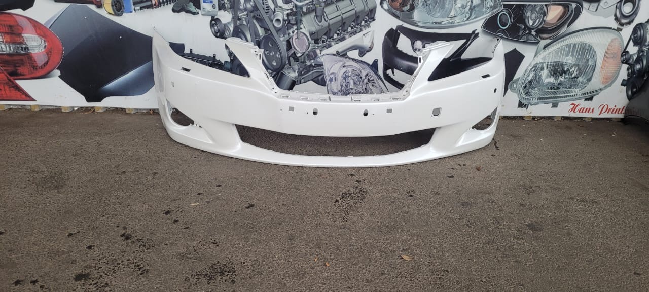 2010 LEXUS IS250 FRONT BUMPER FOR SALE. IN EXCELLENT CONDITION - Private Seller 2010 LEXUS IS250 FRONT BUMPER FOR SALE. IN EXCELLENT CONDITION - Private Seller