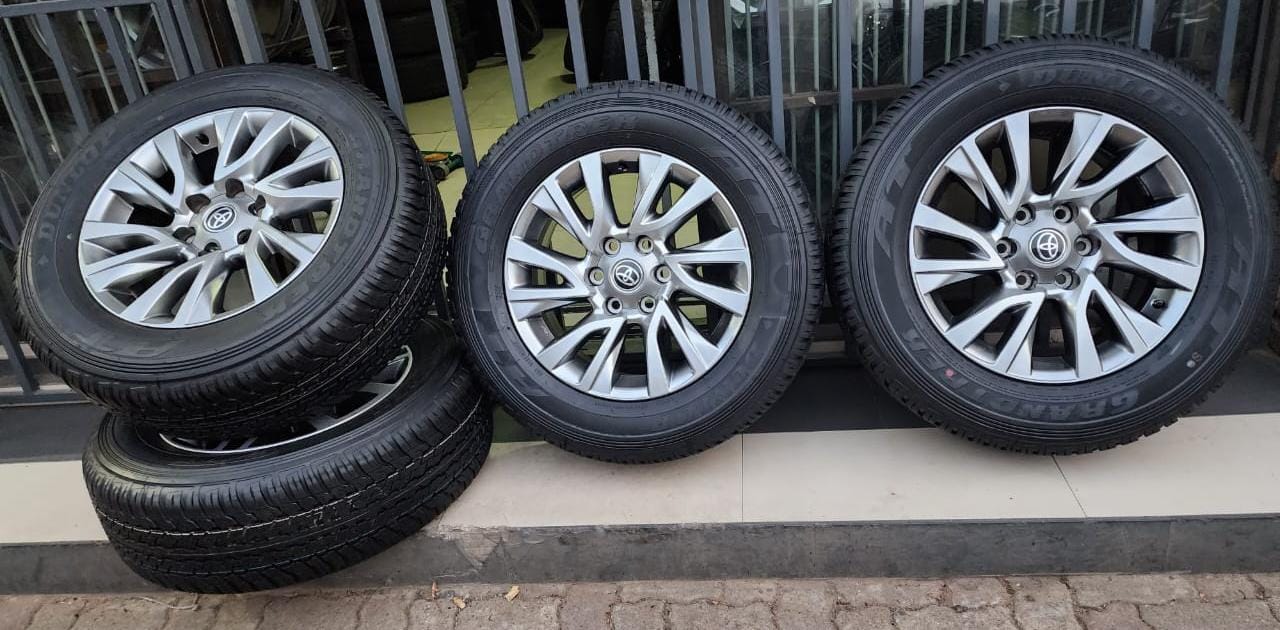 18inch Toyota Fortuner/Hilux/Landcruiser original mags with brand new 265/60/18 - Private Seller 18inch Toyota Fortuner/Hilux/Landcruiser original mags with brand new 265/60/18 - Private Seller
