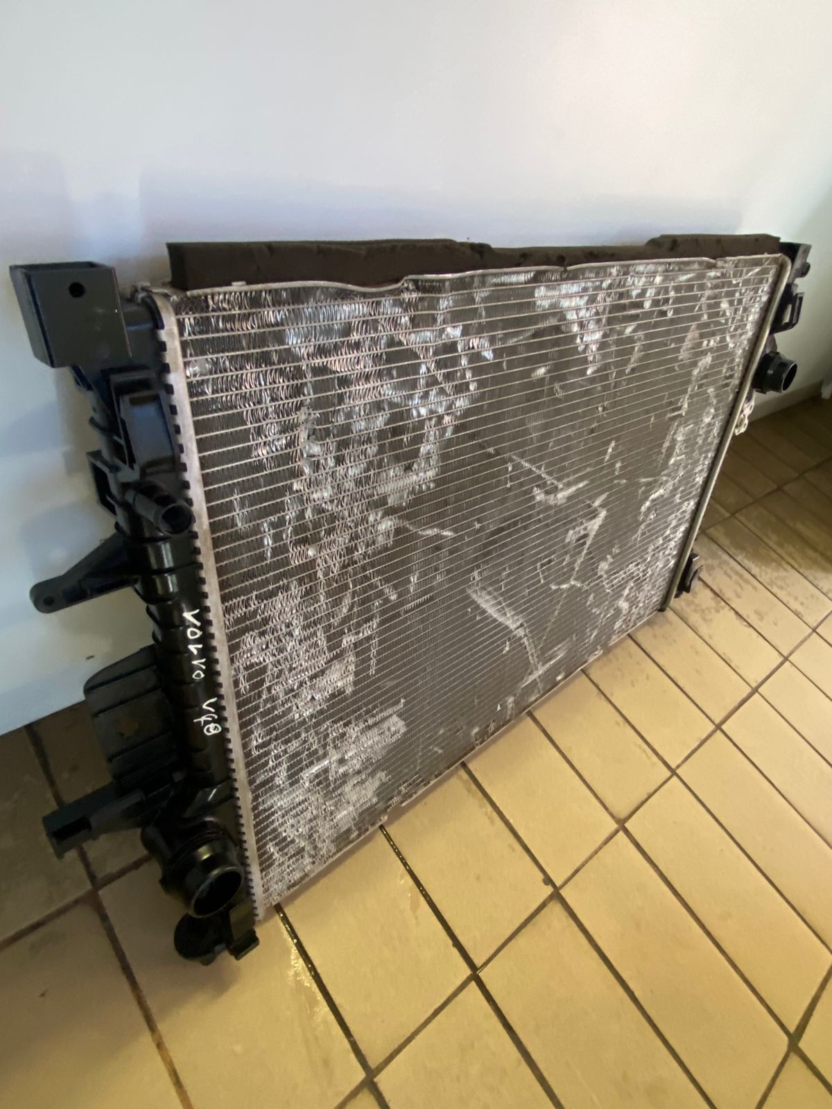 2018 VOLVO V40 RADIATOR AND AC CONDENSER AVAILABLE FOR SALE - Private Seller 2018 VOLVO V40 RADIATOR AND AC CONDENSER AVAILABLE FOR SALE - Private Seller