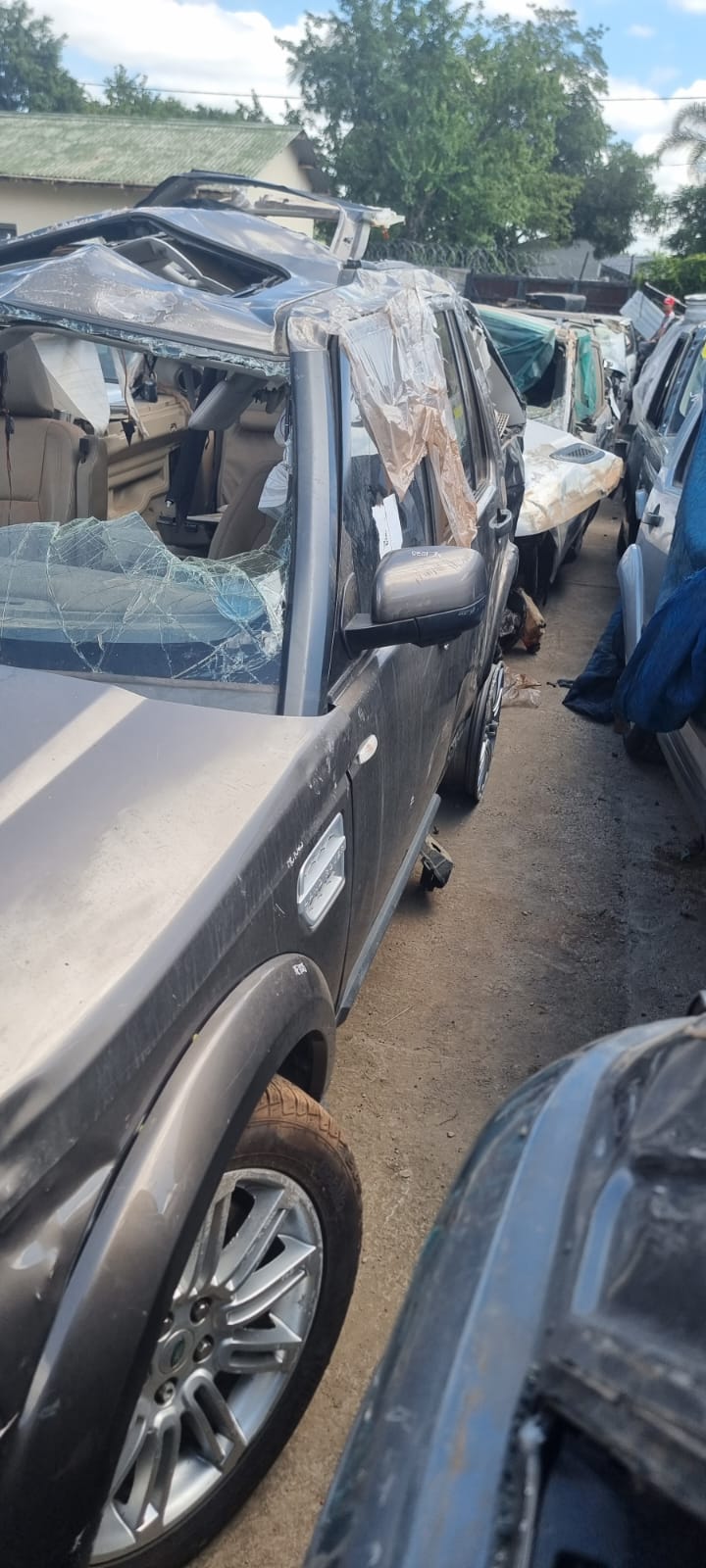 2012 Discovery 4 3.0l SDV6 HSE Stripping for Spares
