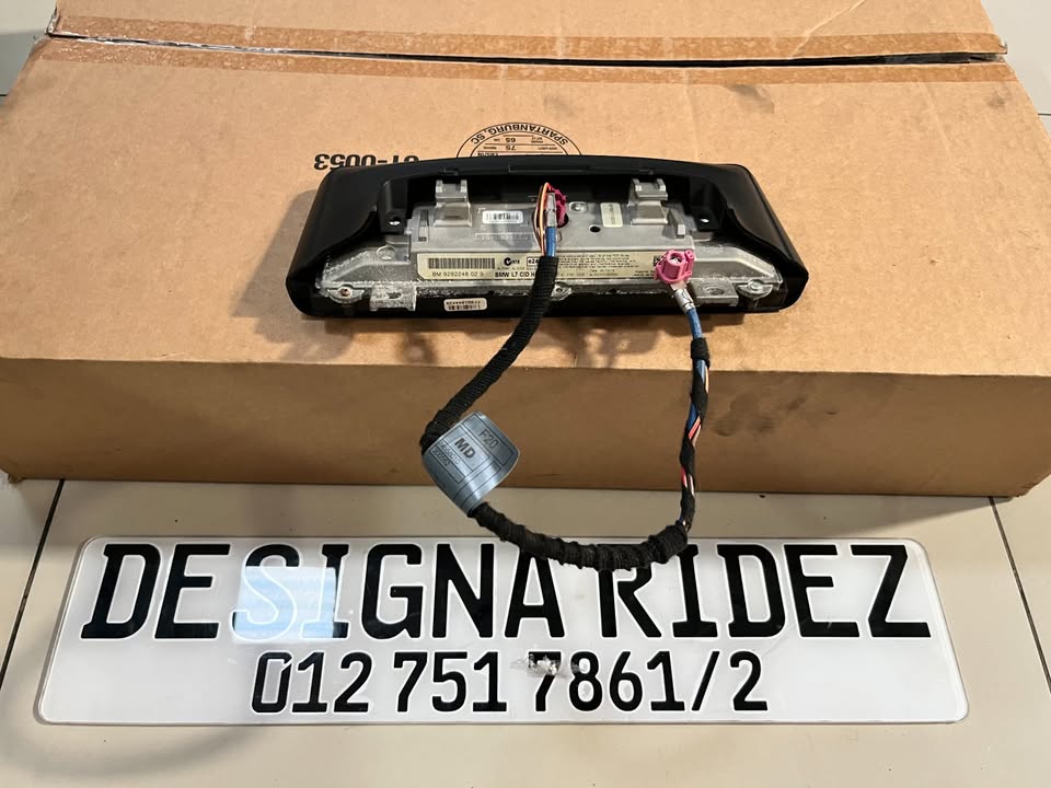 BMW F80 M3/F82 M4 (DISPLAY SCREEN) INFOTAINMENT SYSTEM AVAILABLE. - Private Seller