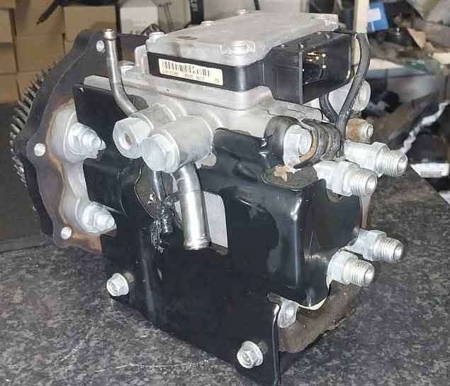 Isuzu 4JH1 VP44 NKR77 Zexel high pressure diesel Injector pump - Private Seller