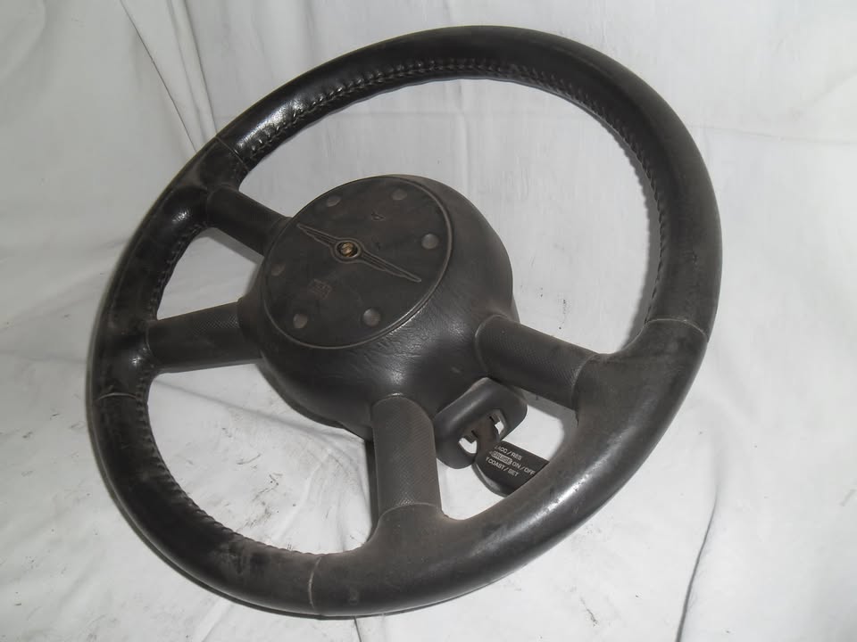 Chrysler PT Cruiser steeringwheel with airbag for sale @ R 850 - Private Seller