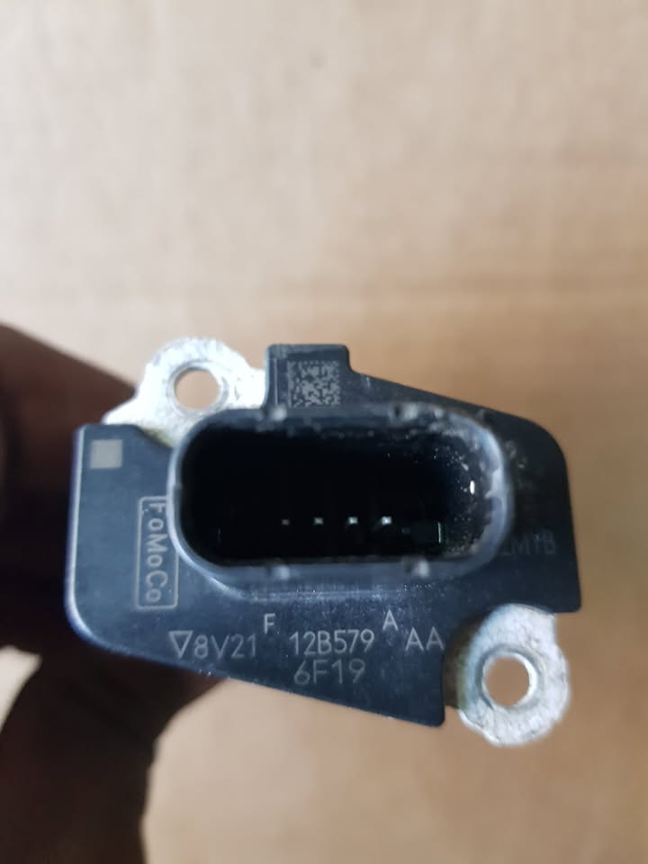 Airflow Sensor Ford Fiesta 1,6L - Private Seller Airflow Sensor Ford Fiesta 1,6L - Private Seller