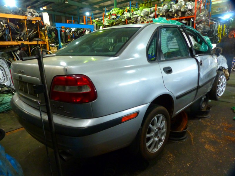 STRIPPING Volvo S40 2lt Turbo Manual - 2002 - Private Seller STRIPPING Volvo S40 2lt Turbo Manual - 2002 - Private Seller