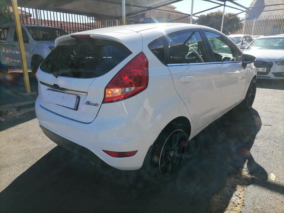 2010 Ford Fiesta 1.4 Hatchback
