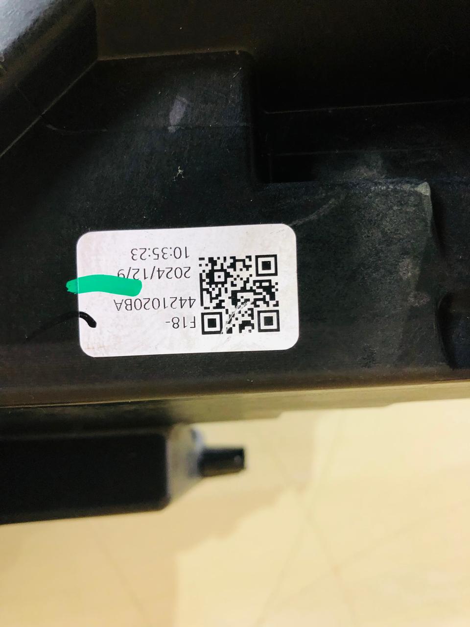 Jetour X70 plus left and right side LED xenon headlights (2024) - Private Seller Jetour X70 plus left and right side LED xenon headlights (2024) - Private Seller