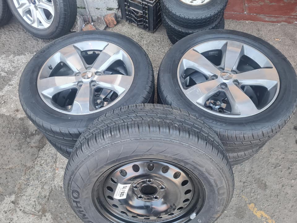 4xjeep charokkee original alloy mags size 20 +spare wheel