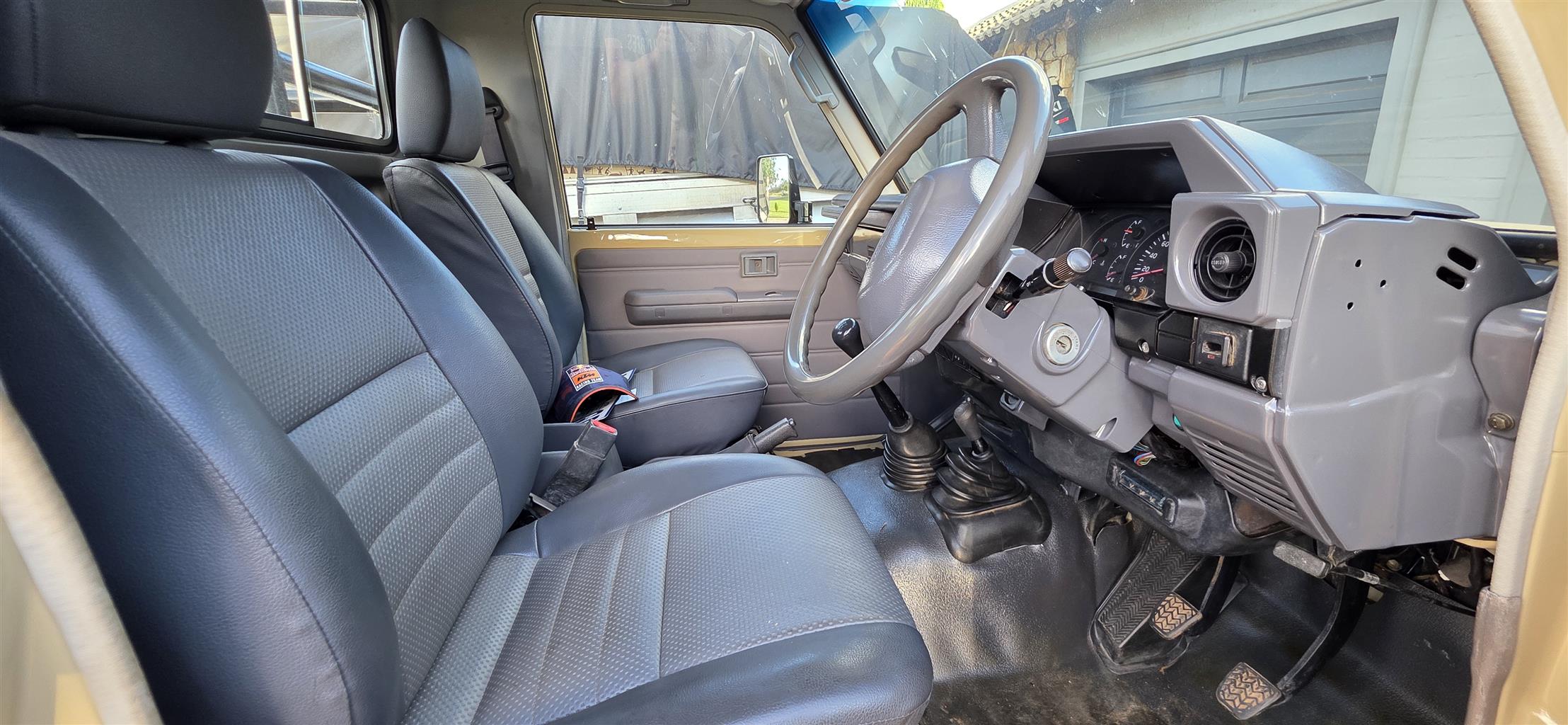 4.5 efi Land Cruiser single cab