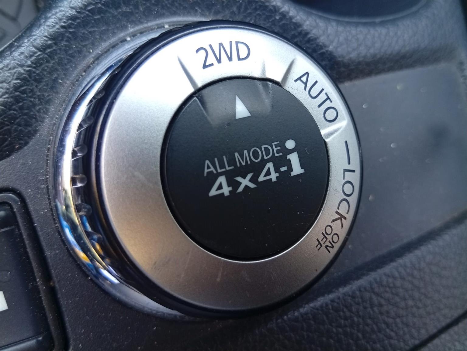 2021 Nissan X-Trail 2.5 4x4 Acenta Tech 126KW 8,3 /100km SUV Automatic