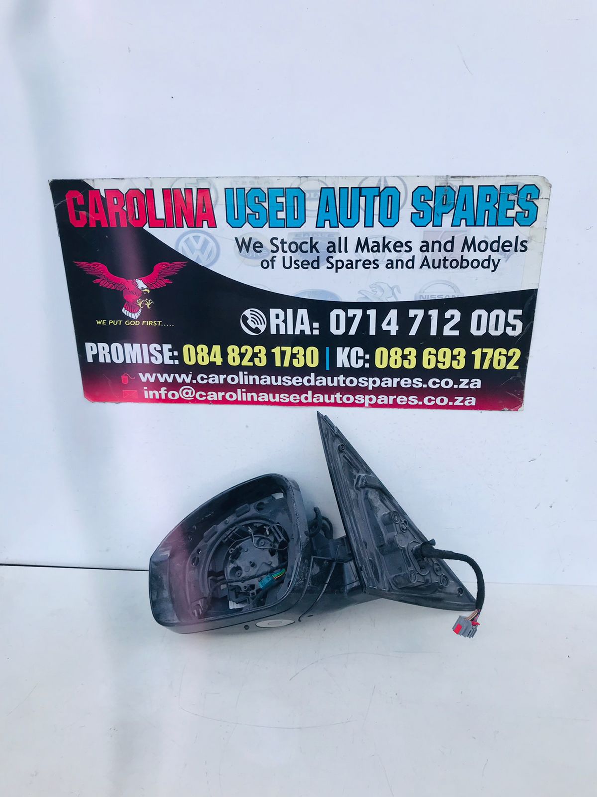 Land Rover Discovery sport L550 left side mirror housing with camera - Private Seller Land Rover Discovery sport L550 left side mirror housing with camera - Private Seller