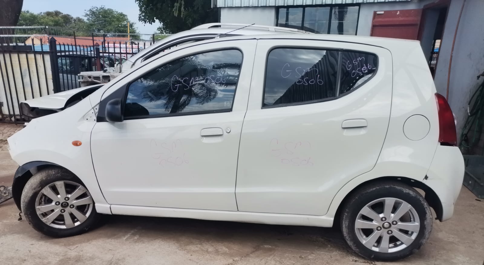 Suzuki Alto 2010-2017 Stripping