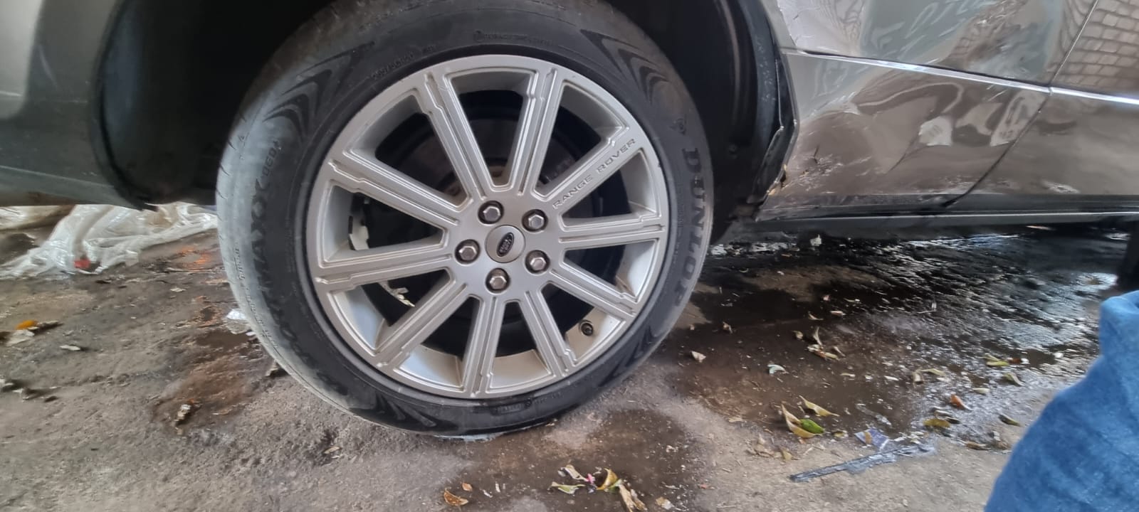 2010 Range Rover Vogue 5.0l V8 S/C Rim Set for sale 2010 Range Rover Vogue 5.0l V8 S/C Rim Set for sale