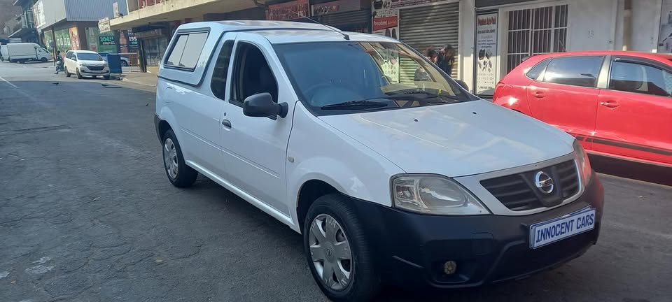 2016 NISSAN NP200 1.6 MANUAL TRANSMISSION, WHITE COLOUR.
